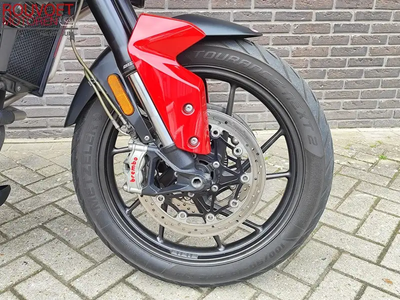 Triumph Tiger 900 - foto 5