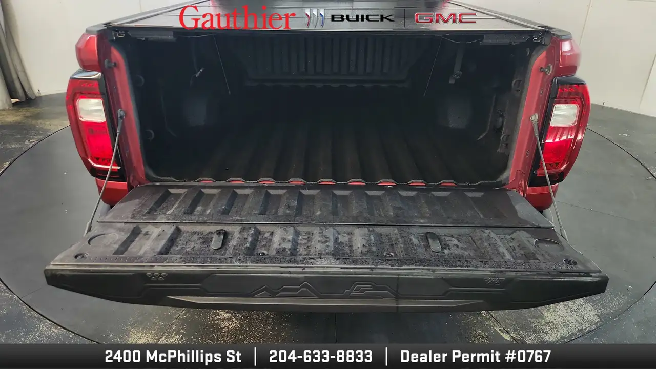 GMC Canyon снимка GMC Canyon