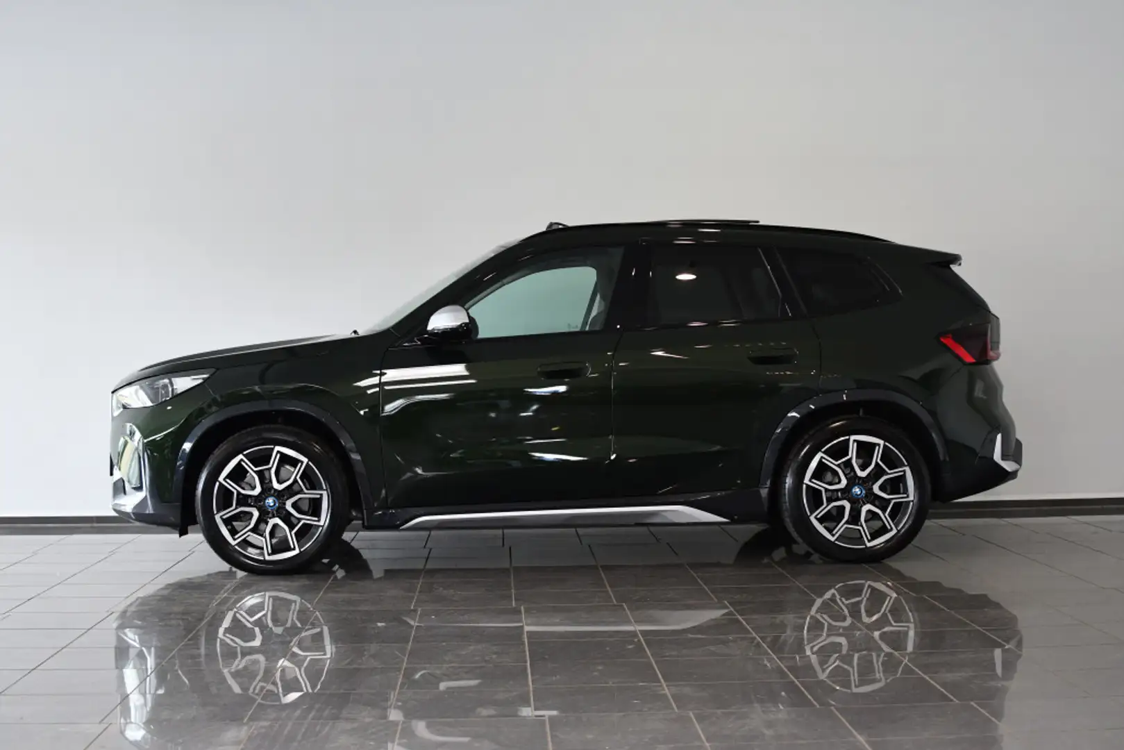 BMW X1 30 xDrive xLine Pano ACC H&K Travel-Paket - 1