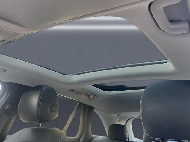 Mercedes-Benz GLC view 18