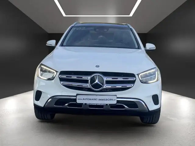 Mercedes-Benz GLC view 9