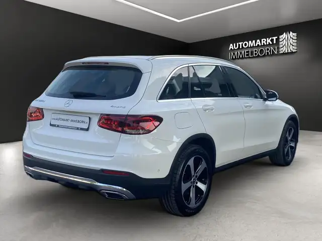 Mercedes-Benz GLC view 8