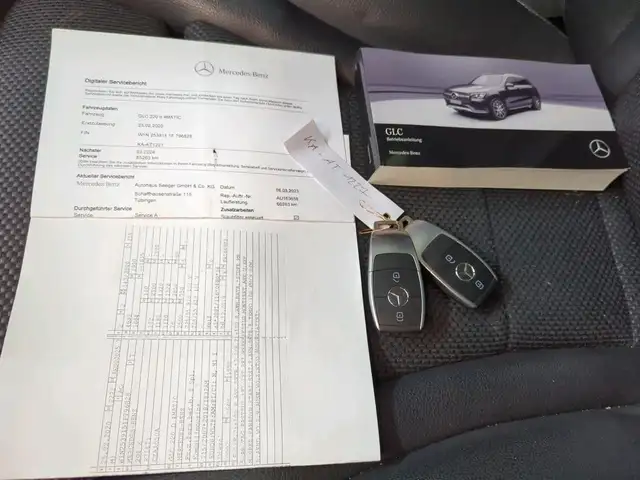 Mercedes-Benz GLC view 26