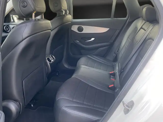 Mercedes-Benz GLC view 17