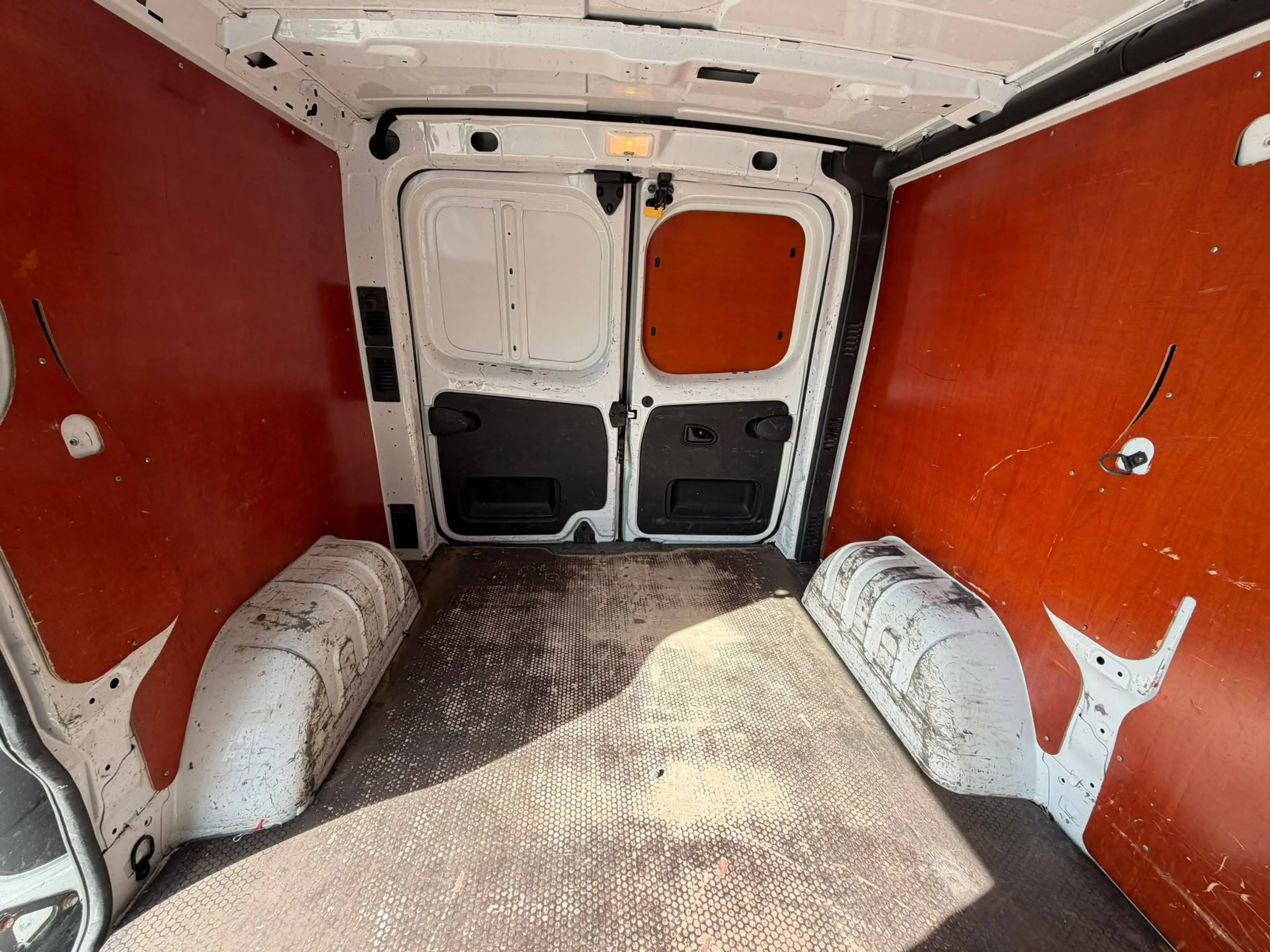 Opel Vivaro (Stock ID 05674) — photo 14