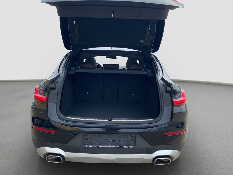 BMW X4 xDrive30d Aut. AHK Navi SD SpurAss LED AUT — photo 9
