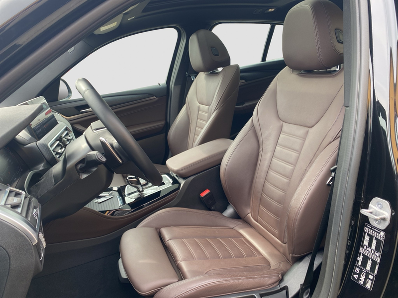 BMW X4 xDrive30d Aut. AHK Navi SD SpurAss LED AUT — photo 10