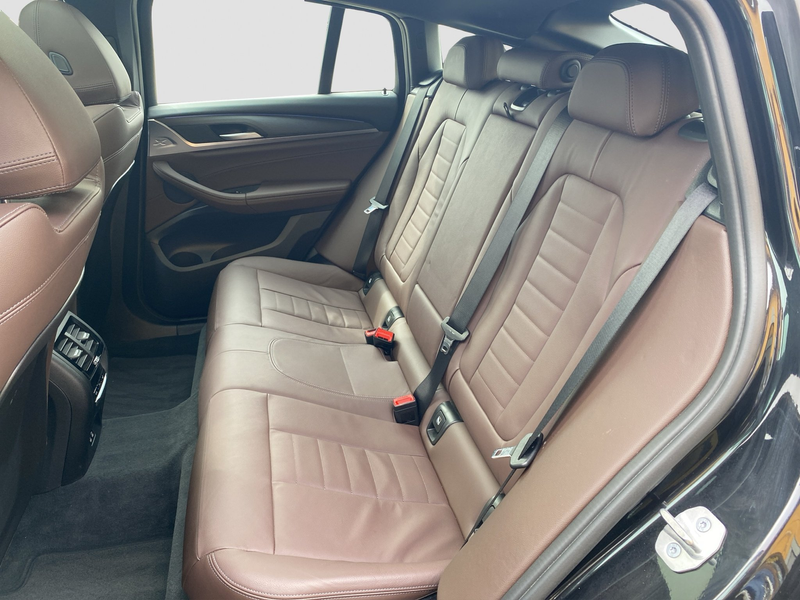 BMW X4 xDrive30d Aut. AHK Navi SD SpurAss LED AUT — photo 15