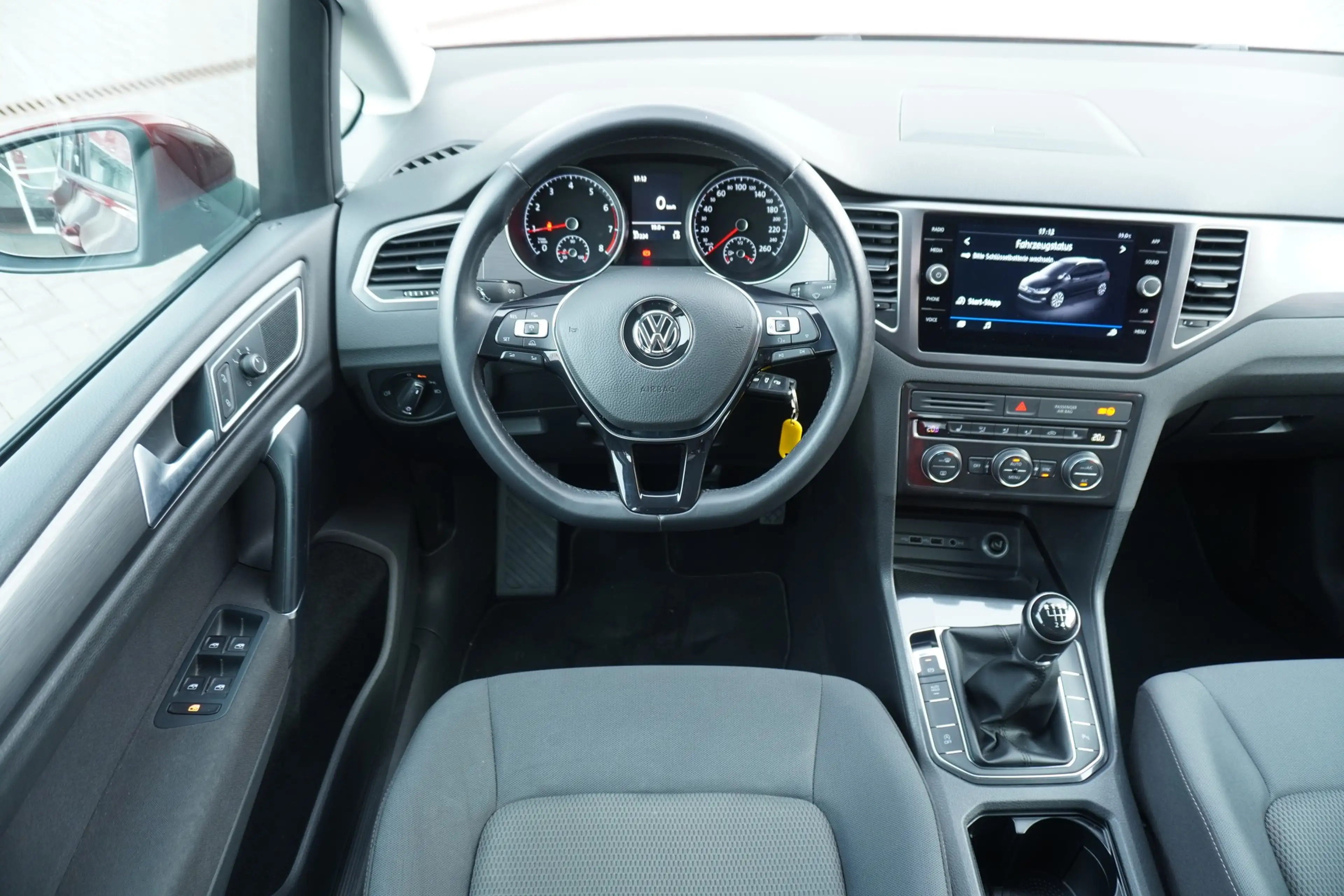 Volkswagen Golf Sportsvan 1.0 TSI Android Apple ACC — photo 8