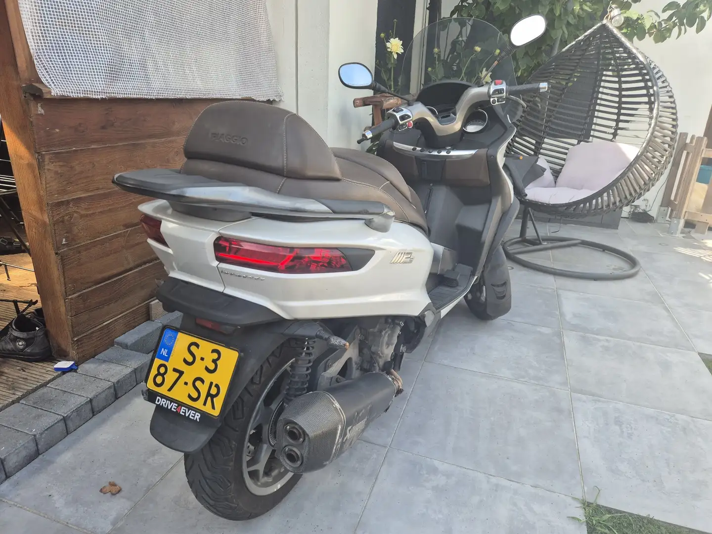 Piaggio MP3 LT Wit - 2