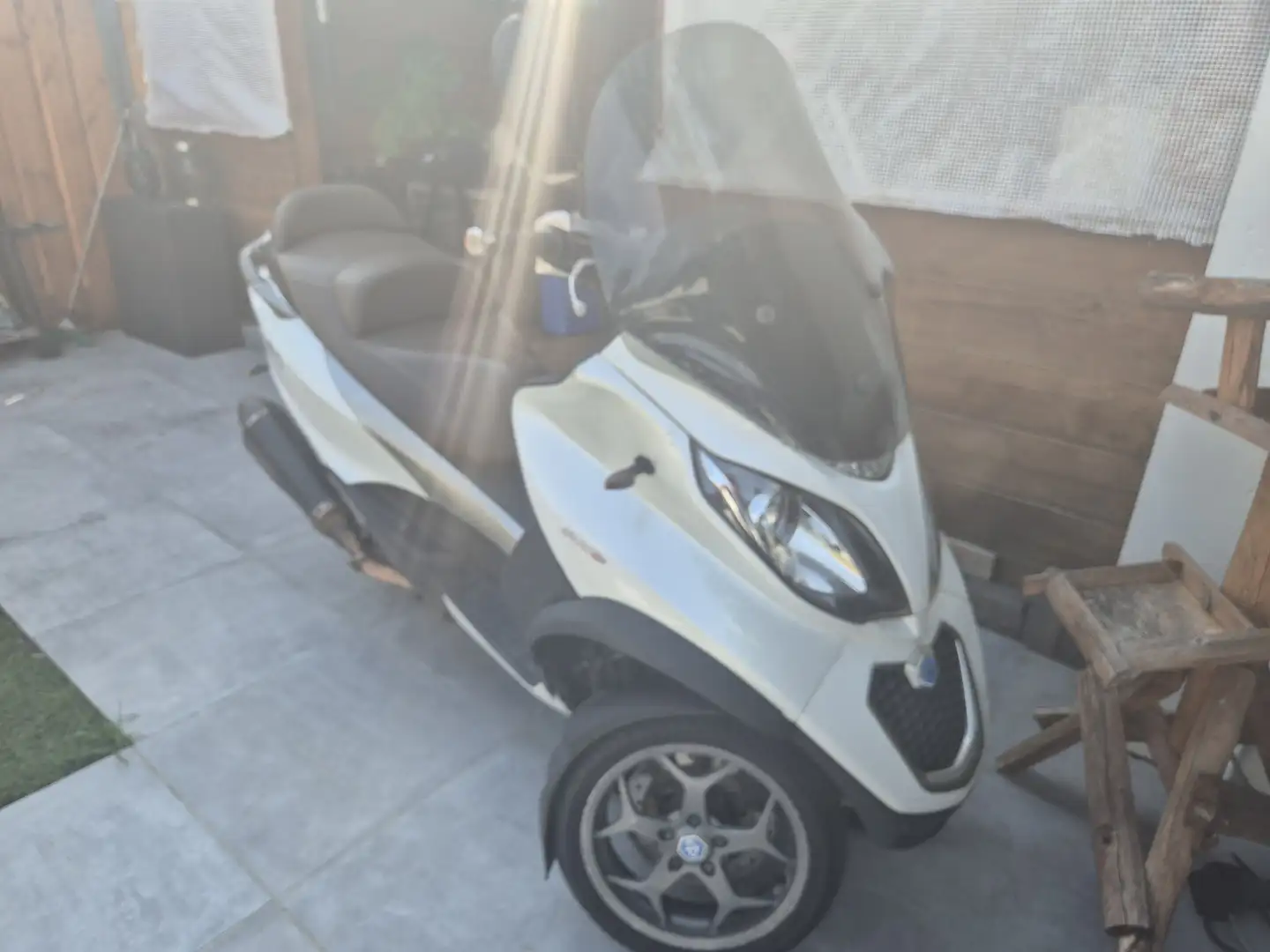 Piaggio MP3 LT Wit - 1
