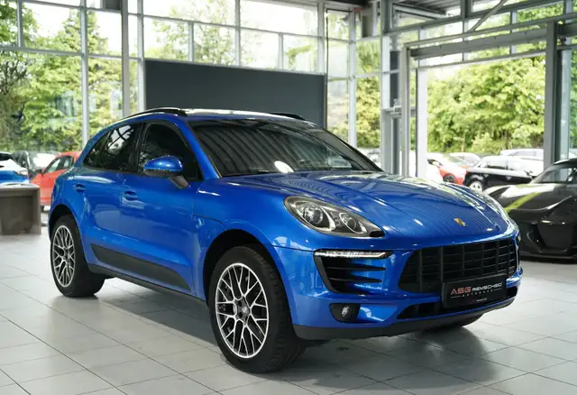 Porsche Macan view 6