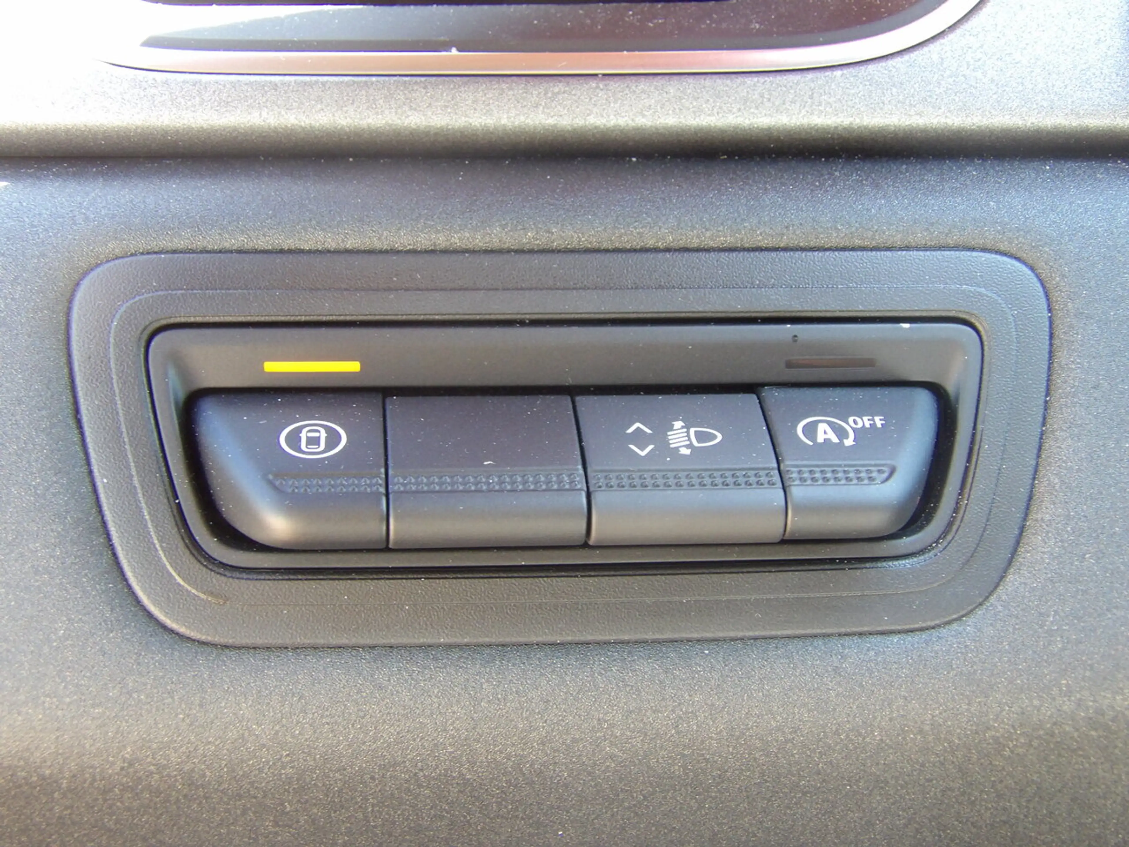 Renault Captur Techno Tce 140 EDC — photo 8