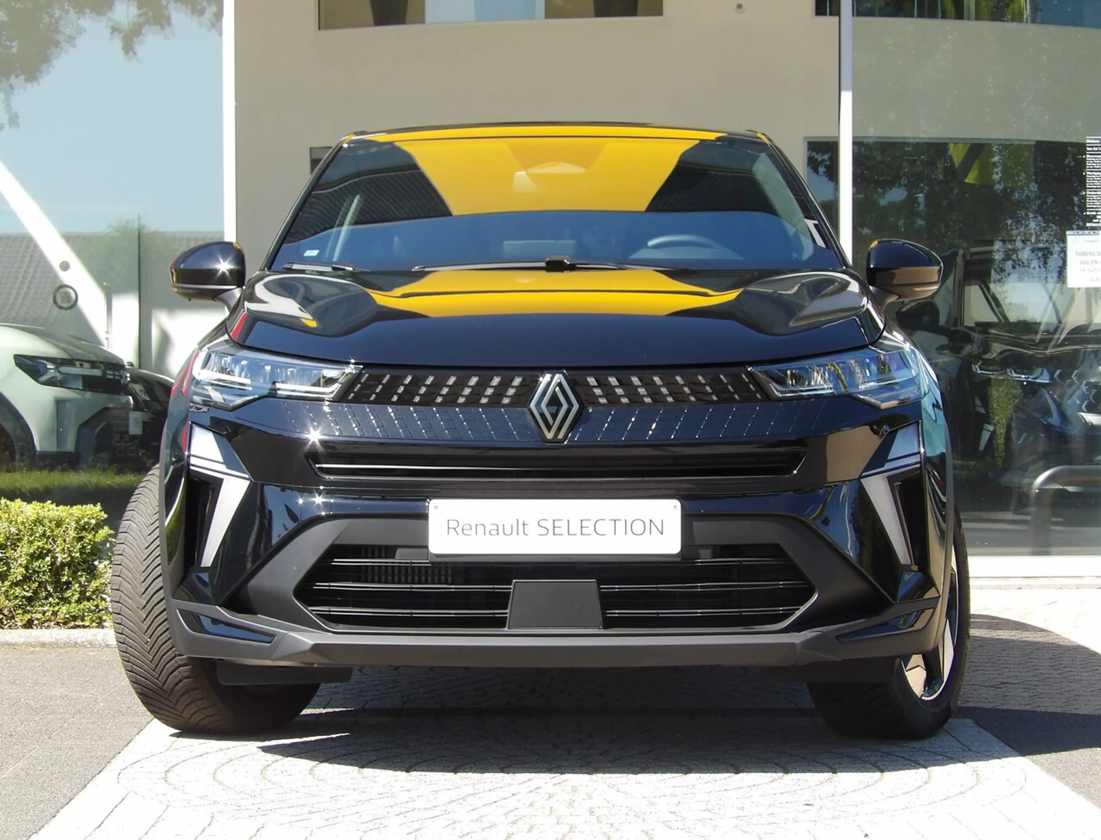 Renault Captur Techno Tce 140 EDC — photo 3