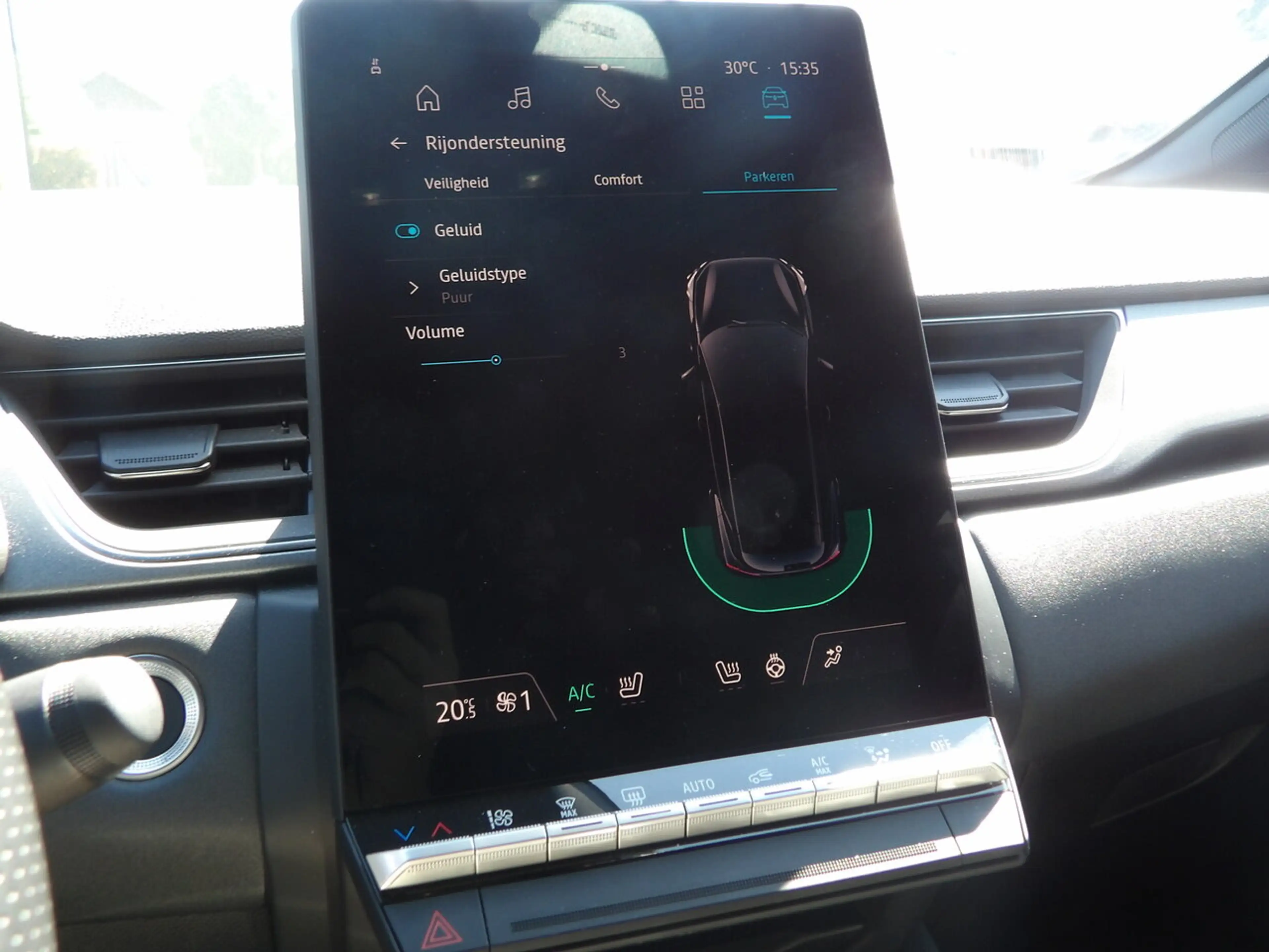 Renault Captur Techno Tce 140 EDC — photo 13