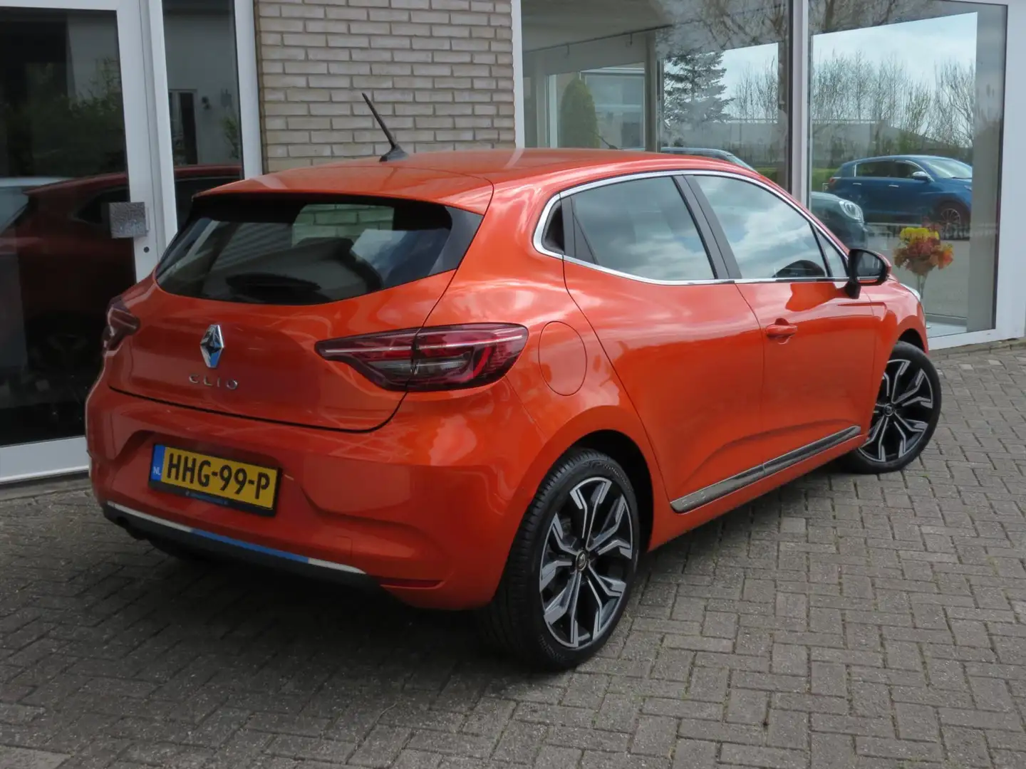 Renault Clio 1.0 TCe Intens 360 Camera|Car-Play|Navi|Digi-Dash| Arancione - 2