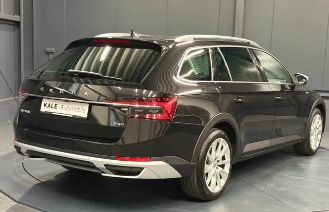 Skoda Superb view 8