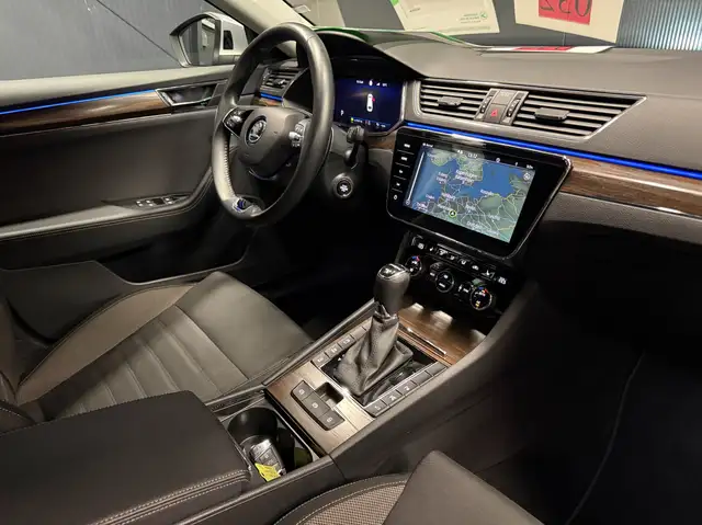 Skoda Superb view 14