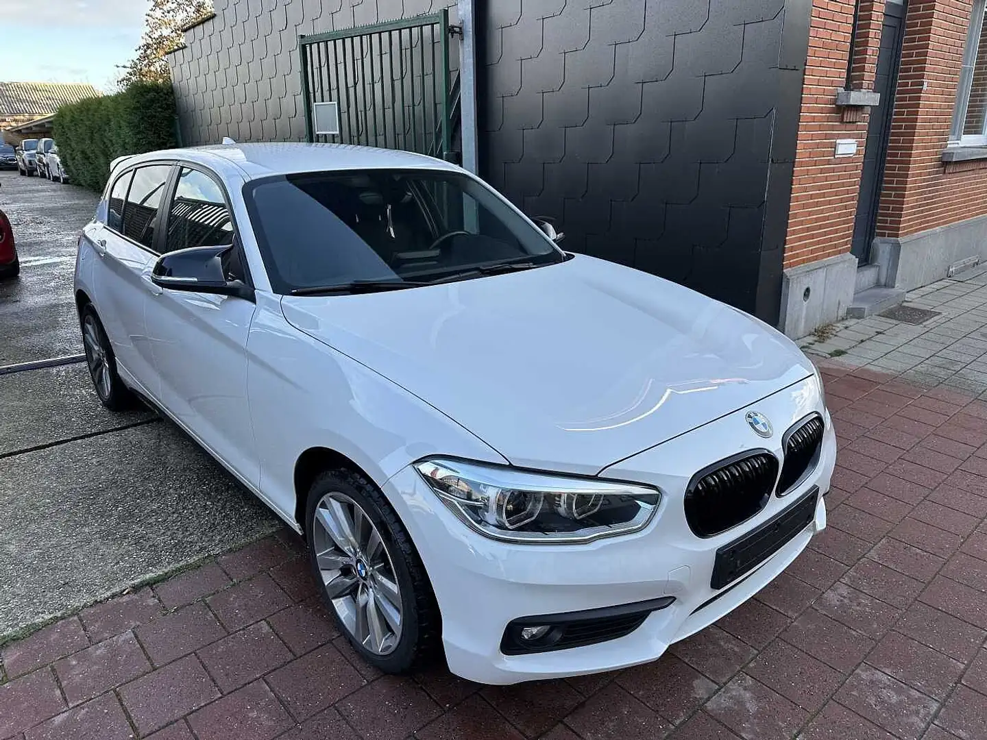 BMW 116 1.5 I MET 126DKM HANDELAARS & EXPORT Blanc - 2