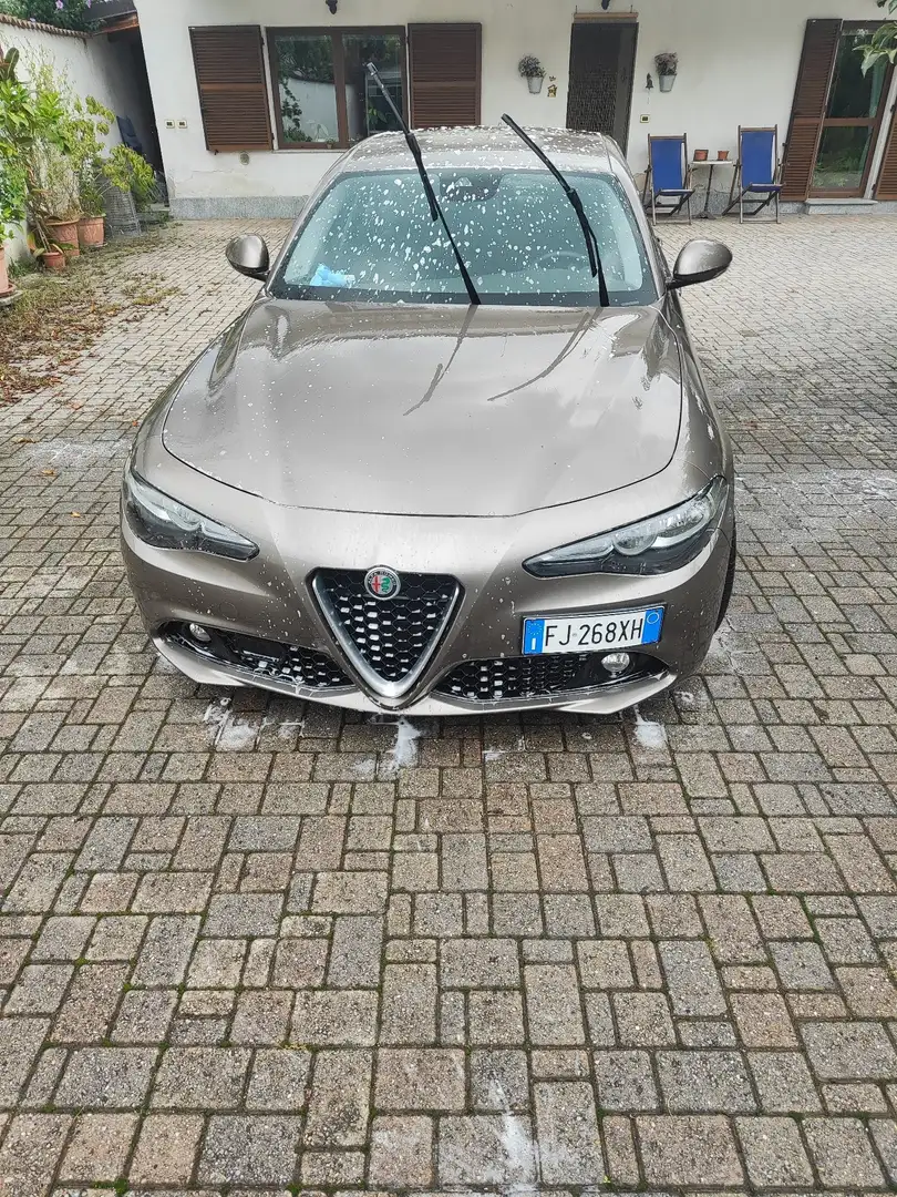Alfa Romeo Giulia Alfa Romeo Giulia - 2