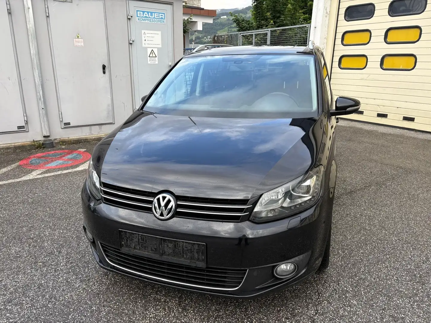 Volkswagen Touran Sky 1,6 BMT TDI DPF Schwarz - 1