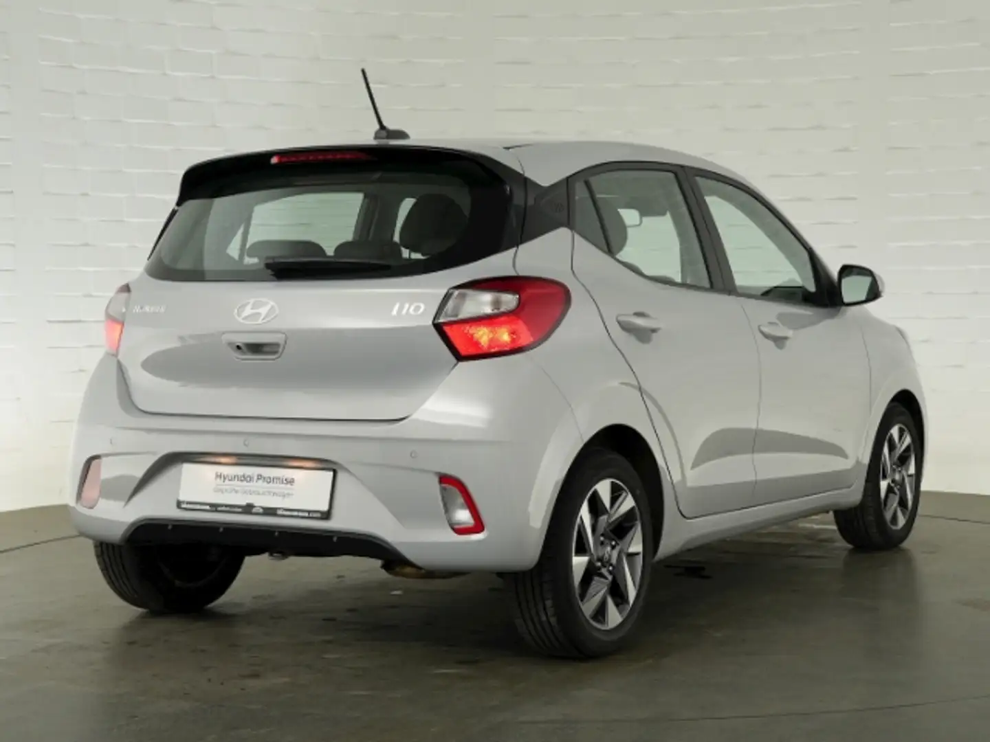 Hyundai i10 FACELIFT TREND AT+NAVI+RÜCKFAHRKAMERA+SITZ-/LENKRA Gris - 2