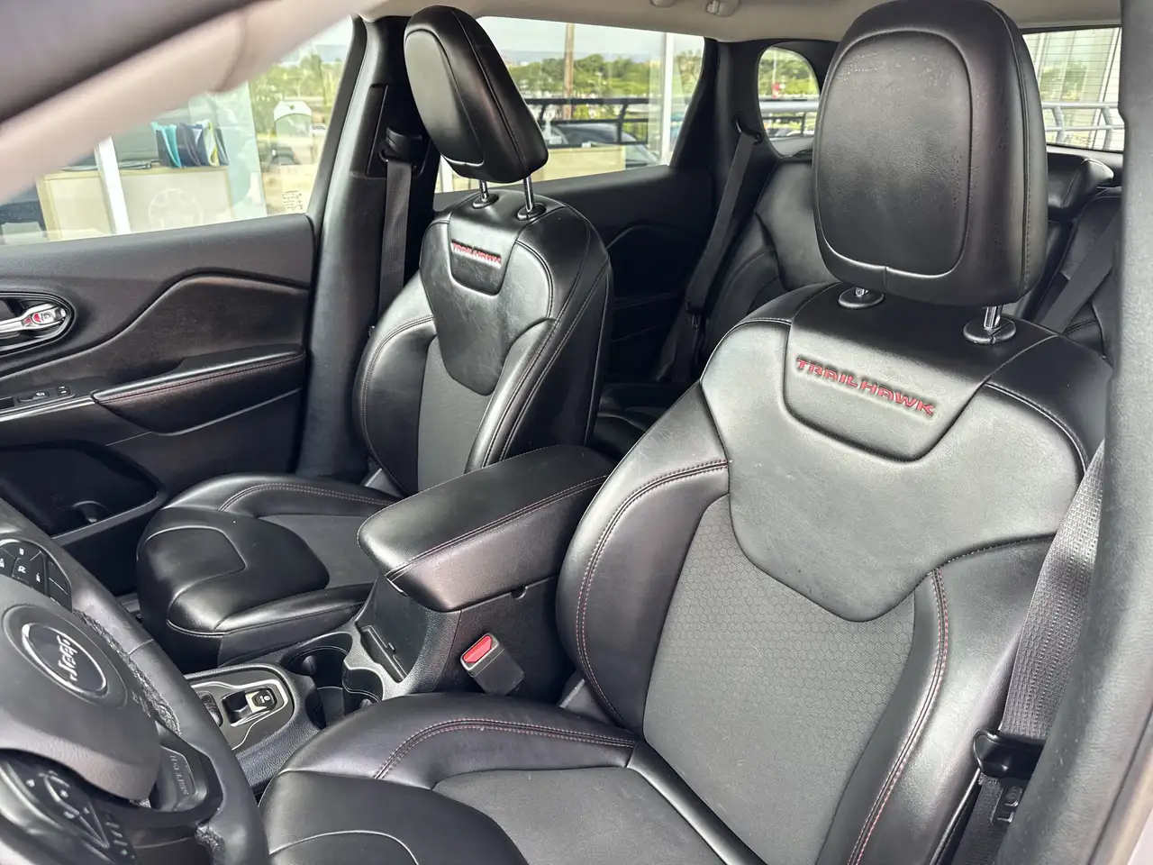 Jeep Cherokee снимка Jeep Cherokee