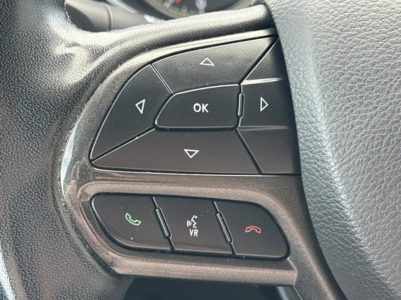 Jeep Cherokee снимка Jeep Cherokee