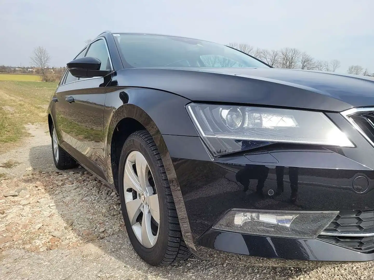 Skoda Superb Superb Kombi 2,0 TDI Style DSG Style Schwarz - 1