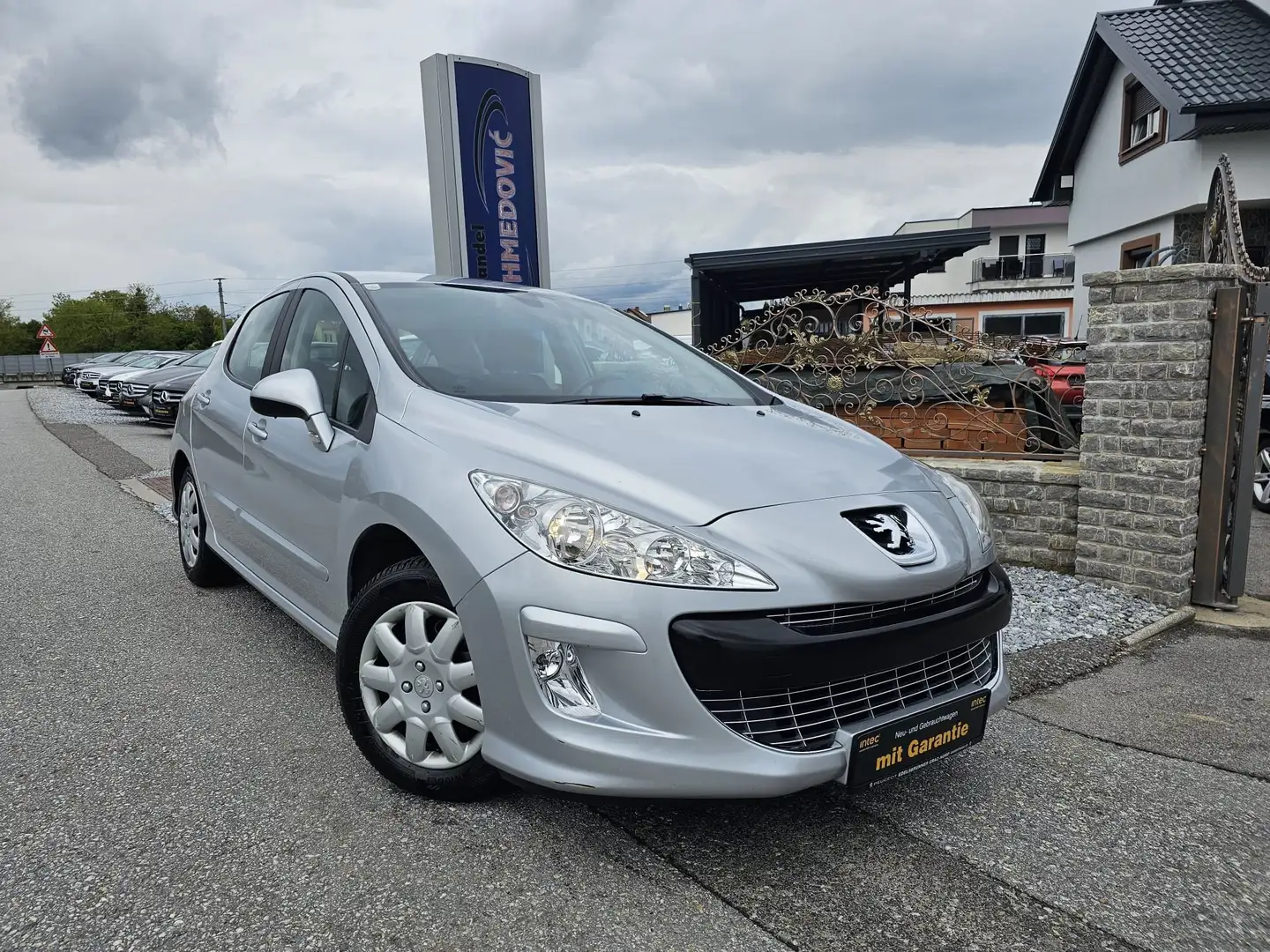 Peugeot 308 1,4 VTi Premium Silber - 2