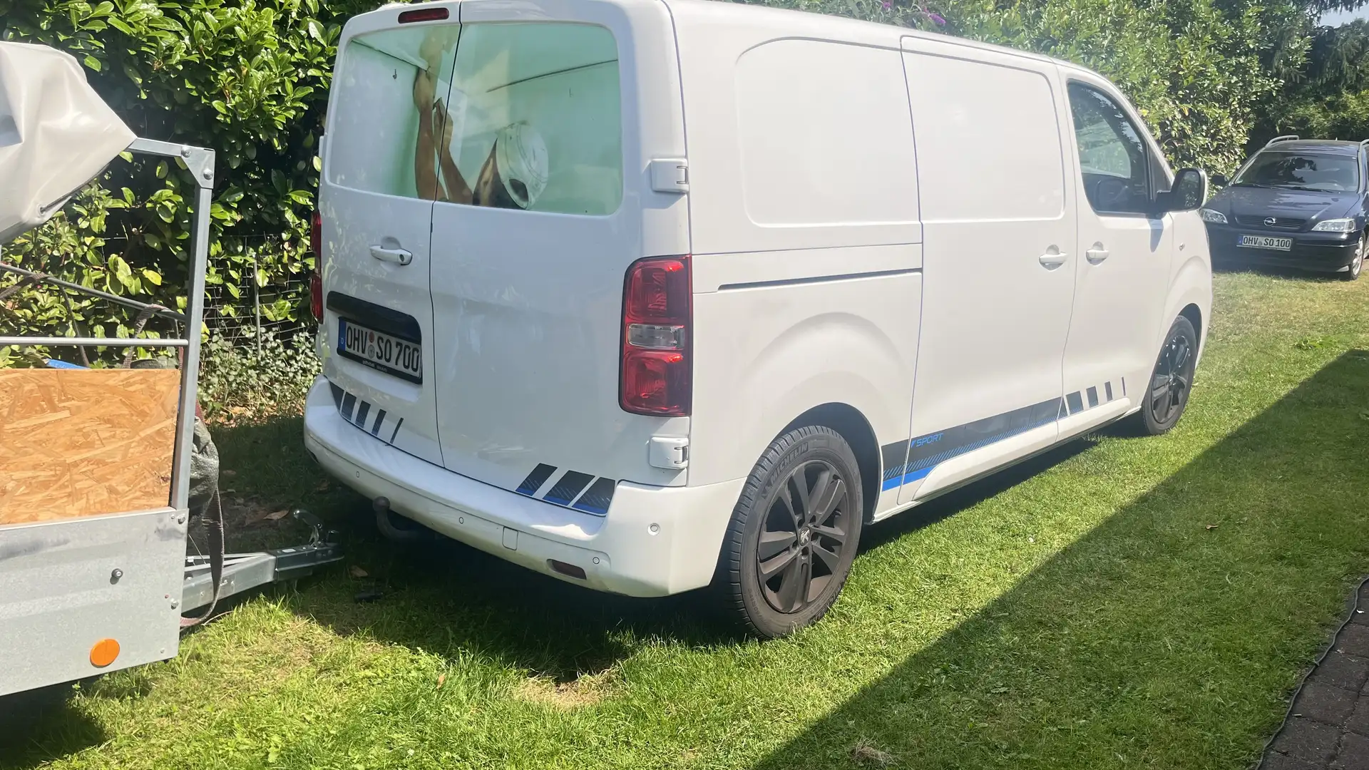 Peugeot Expert L2H1 EAT8 Asphalt Sport Edition - 2