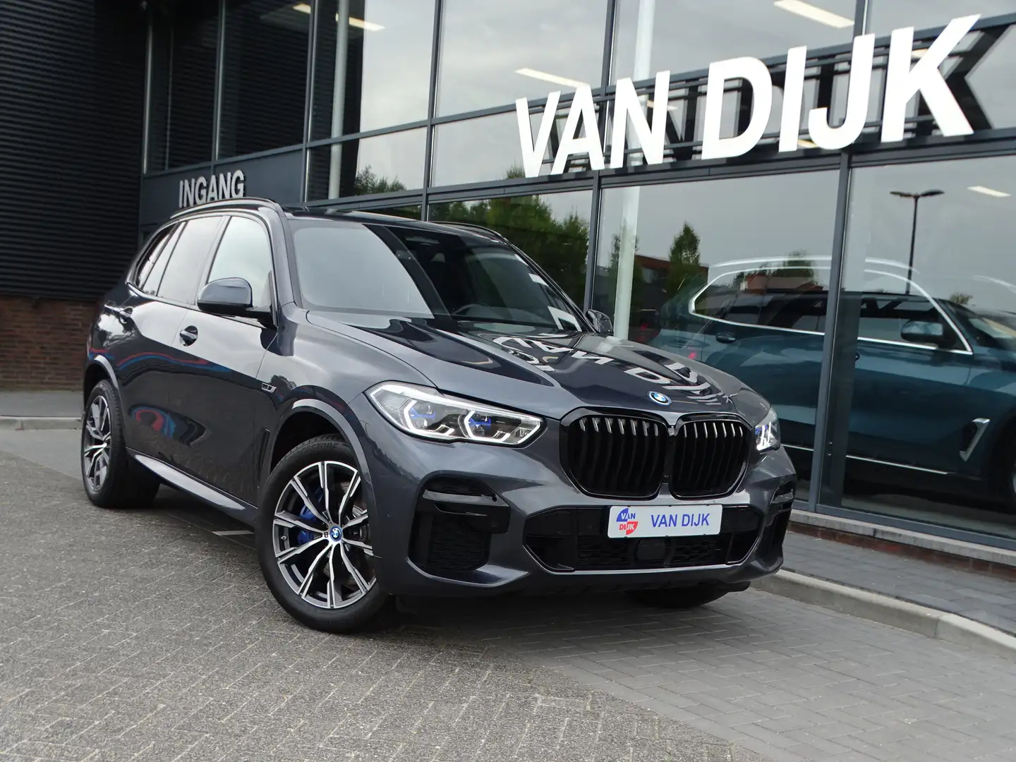 BMW X5 xDrive45e M Sportpakket Exe. Driv.Ass.Pro. Laser-L Grijs - 1