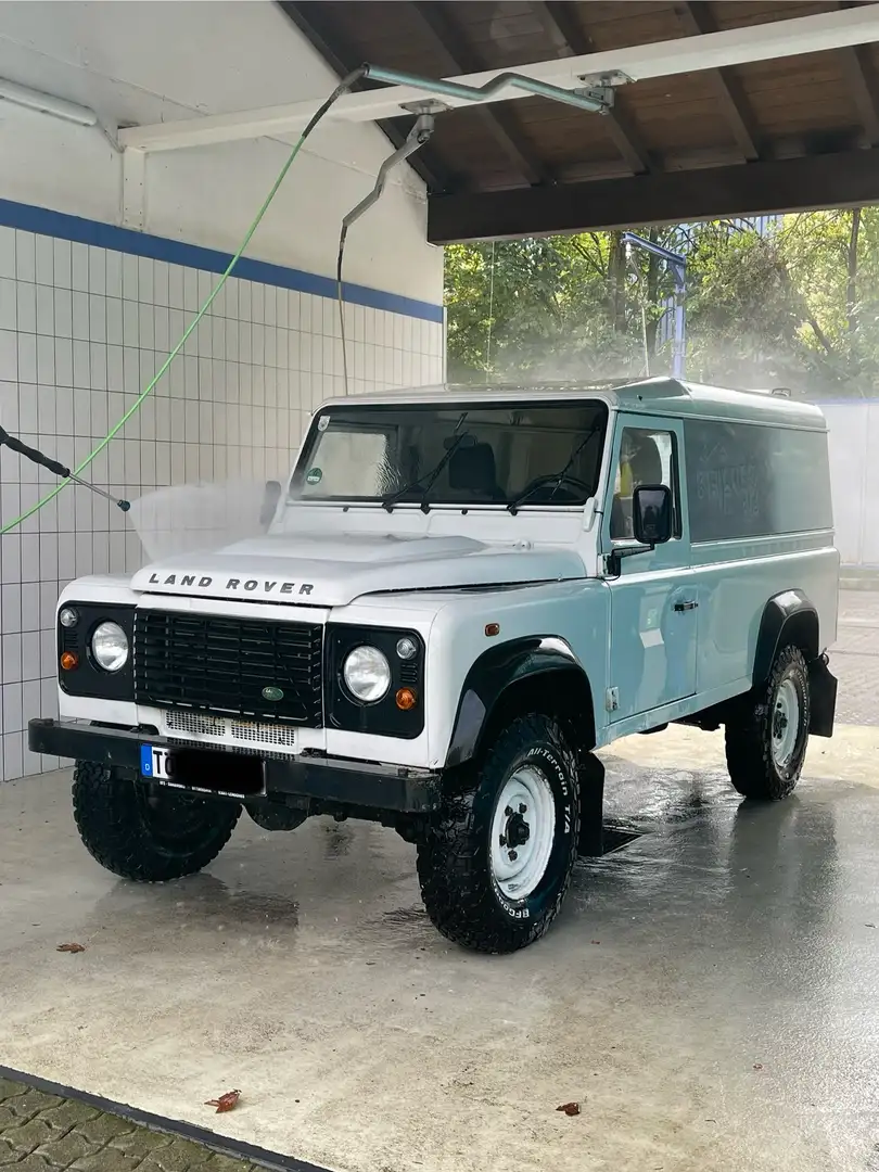 Land Rover Defender 110 Station Wagon E - 1