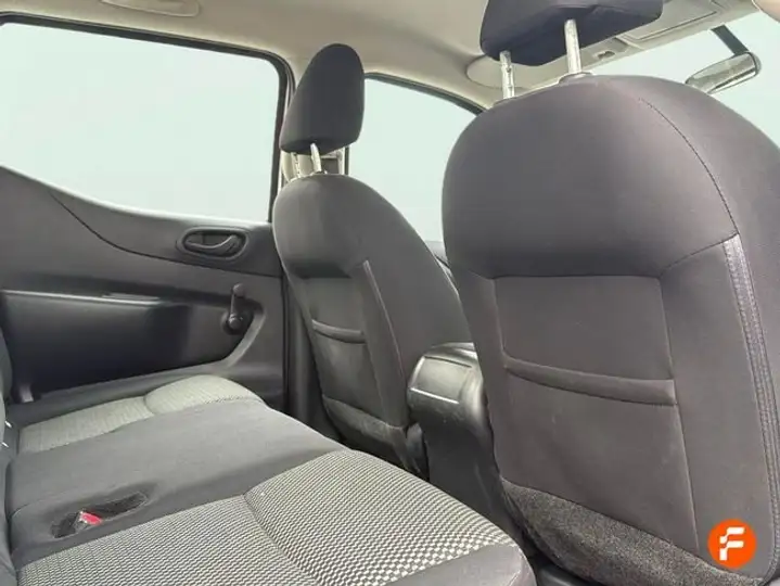 Nissan Navara 2020, foto 17
