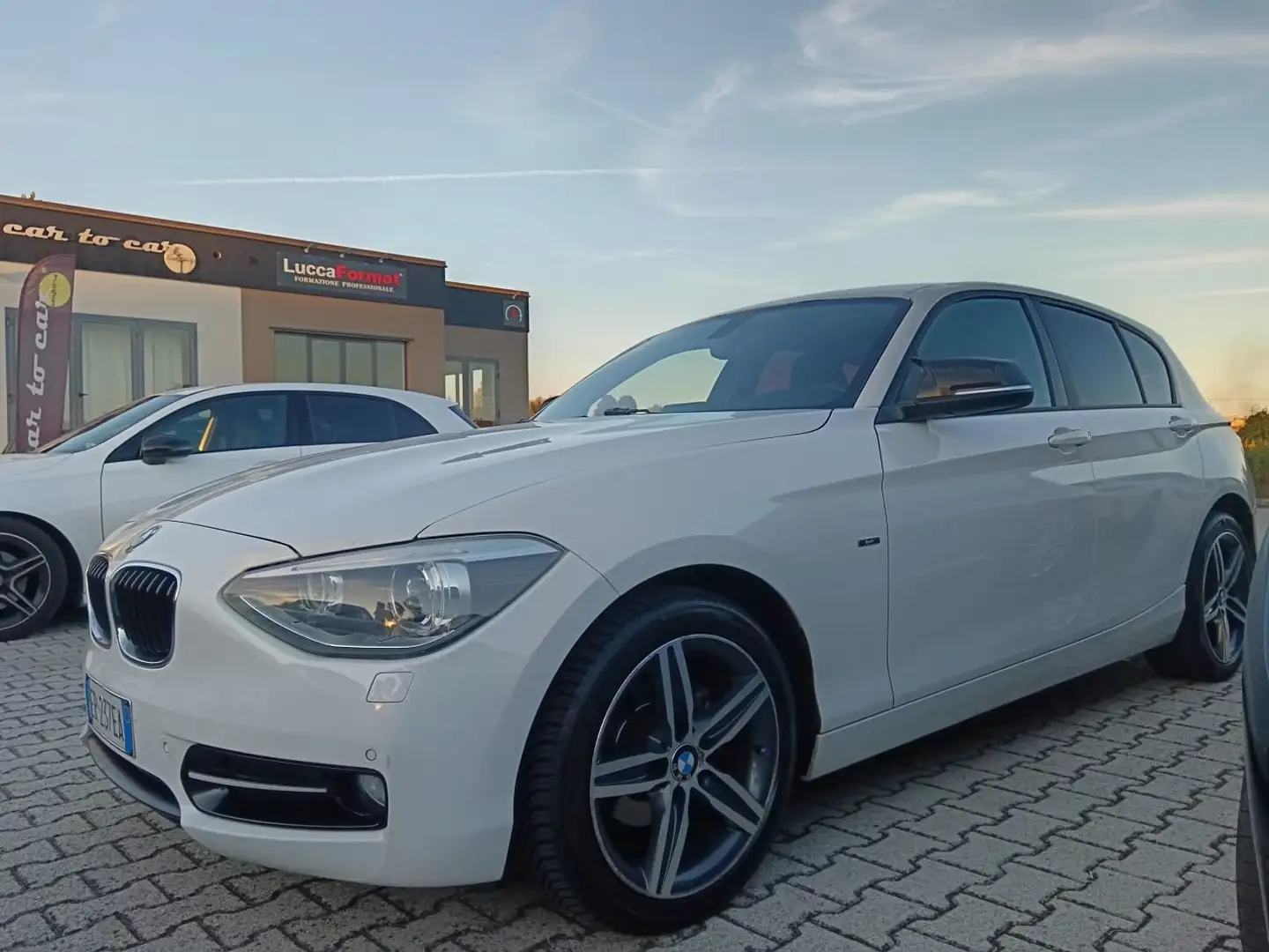 BMW 118 Serie 1 F/20-21 2011 118d 5p Sport Bianco - 1