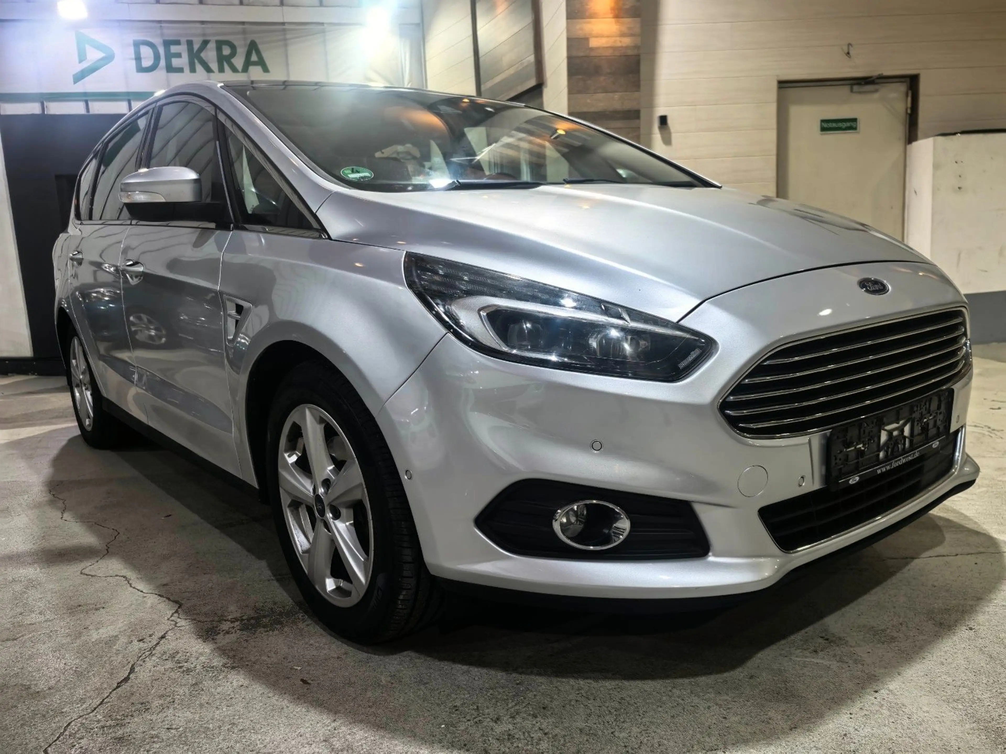 Ford S-Max S-MAX Titanium 7-Sitzer/Pano/LED — photo 2