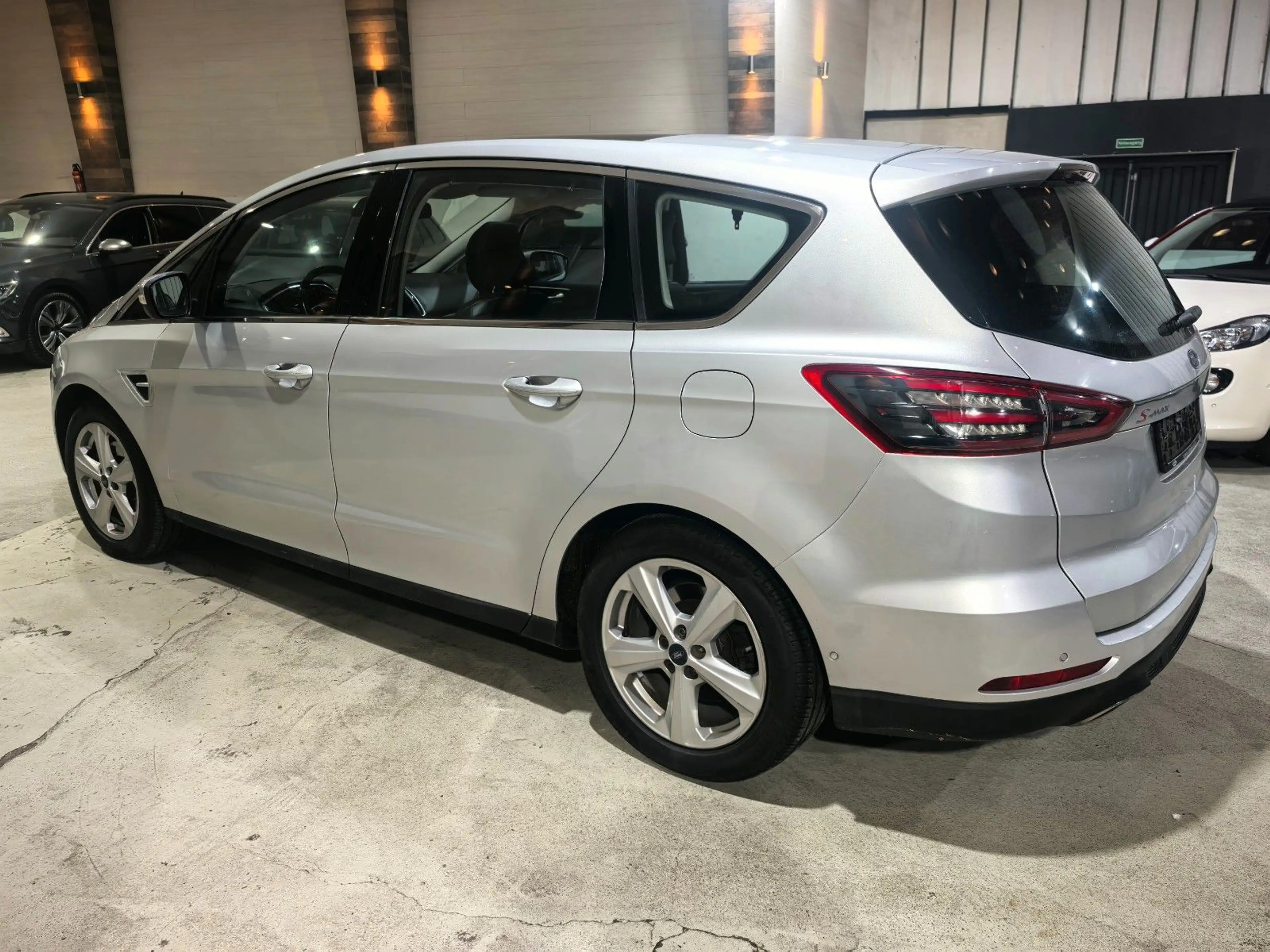 Ford S-Max S-MAX Titanium 7-Sitzer/Pano/LED — photo 4
