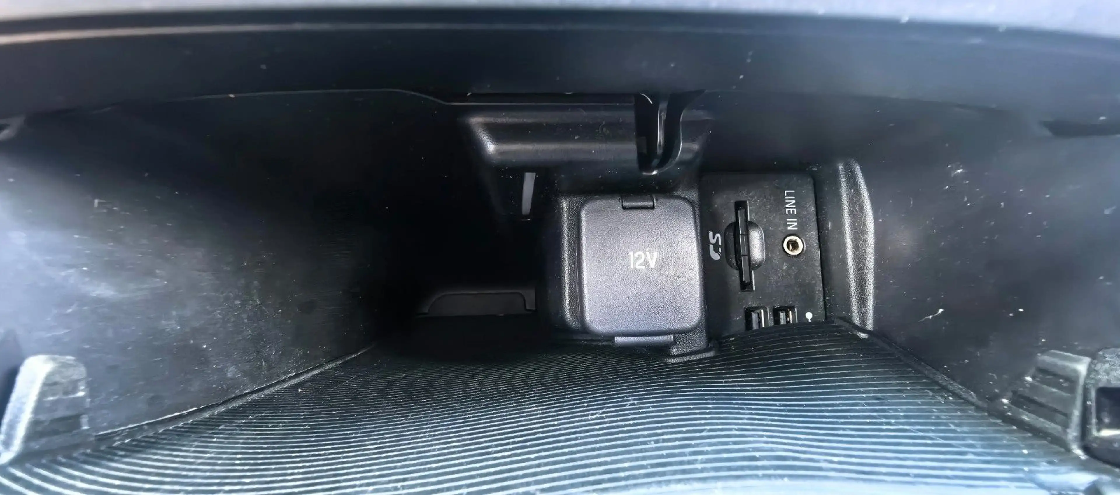Ford S-Max S-MAX Titanium 7-Sitzer/Pano/LED — photo 13