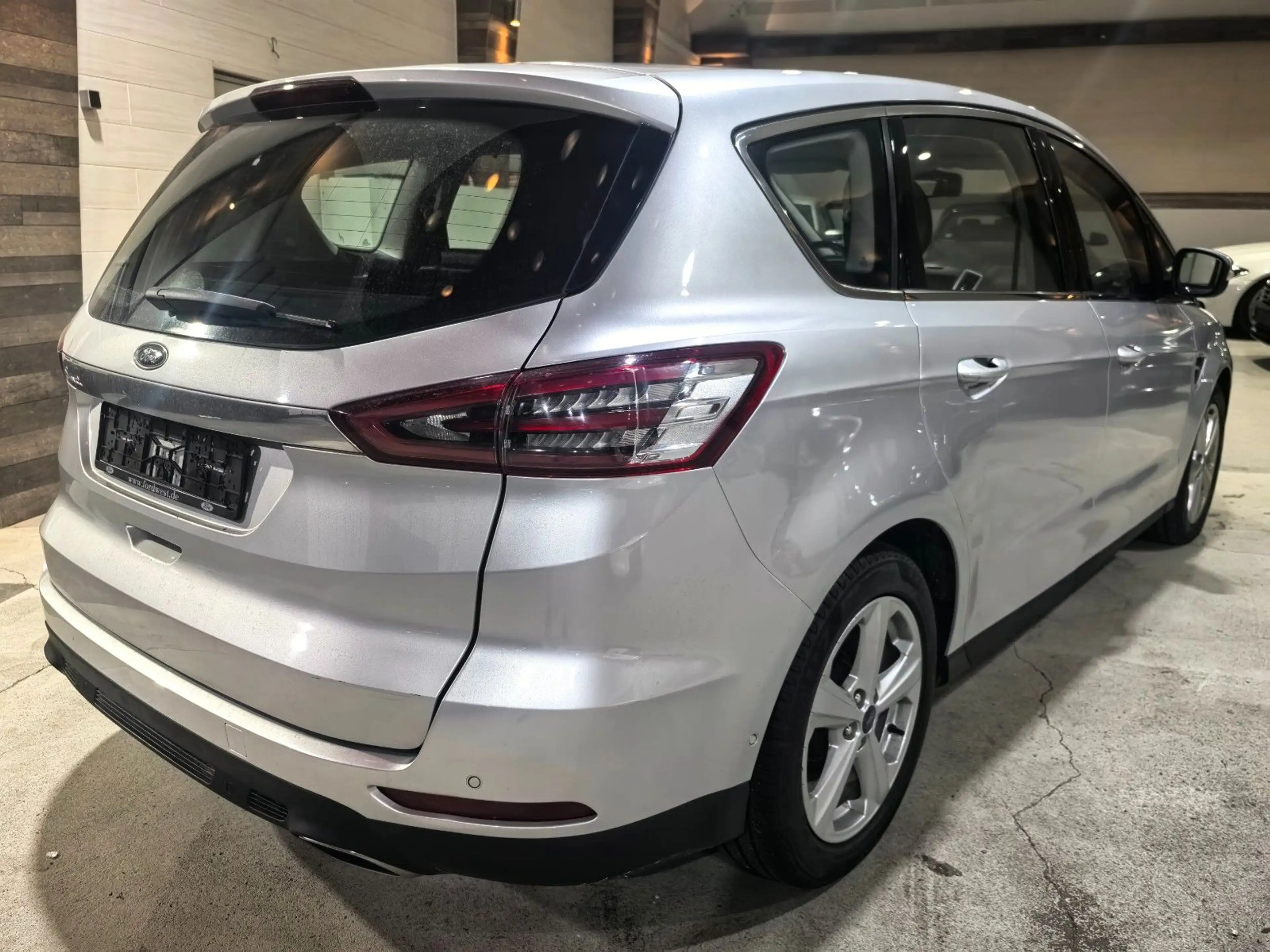 Ford S-Max S-MAX Titanium 7-Sitzer/Pano/LED — photo 6