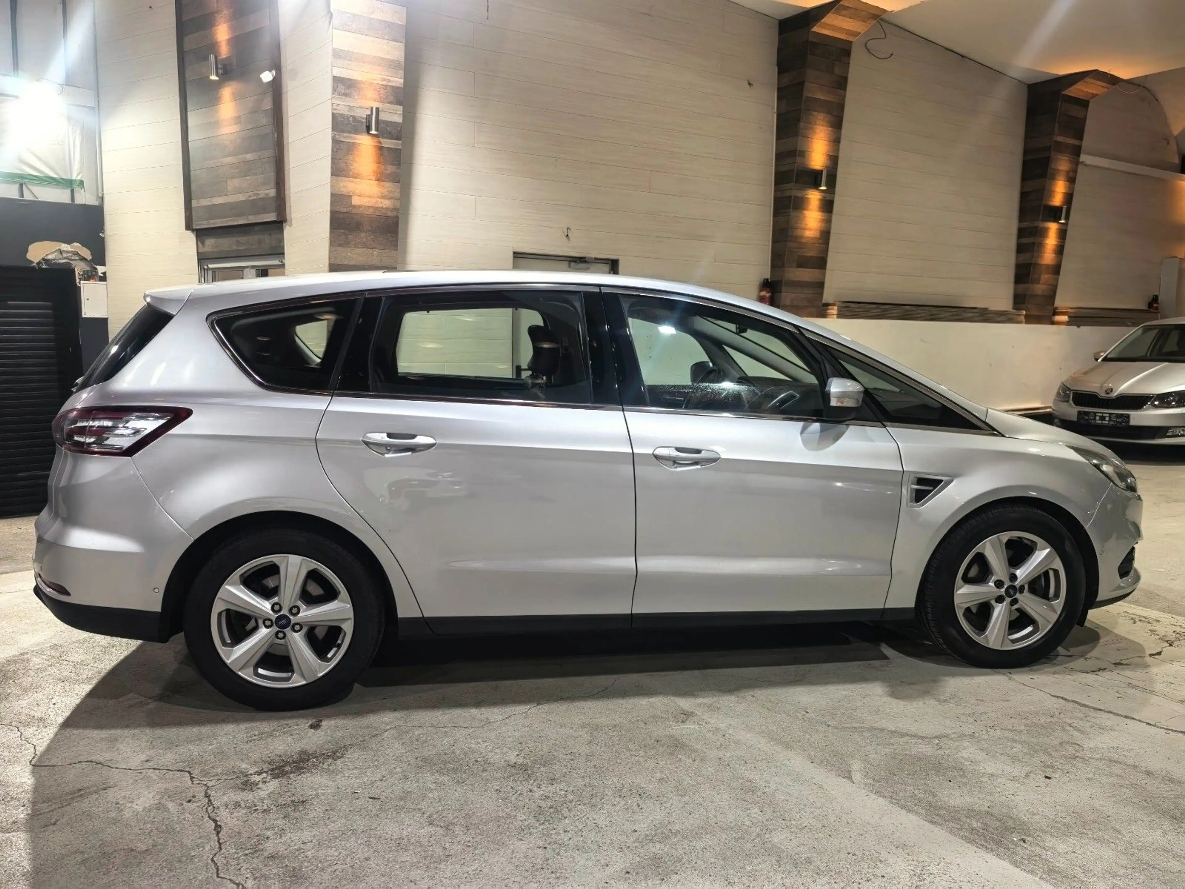 Ford S-Max S-MAX Titanium 7-Sitzer/Pano/LED — photo 7