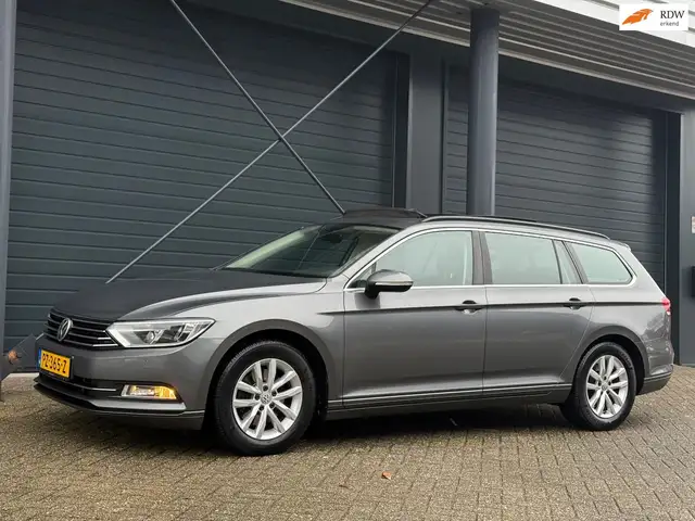 Volkswagen Passat Variant 1.4 TSI ACT Highline Business R, Panodak, Stoel/st