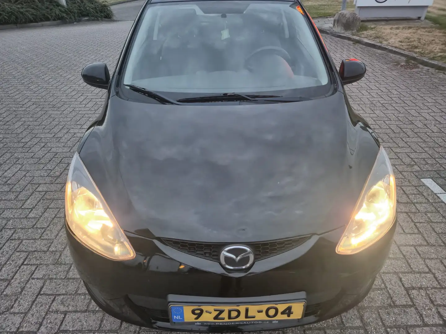 Mazda 2 1.3 S Zwart - 1