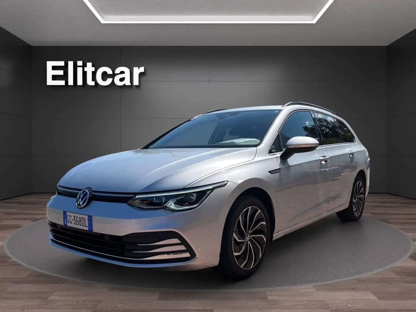 Volkswagen Golf Variant 1.5 eTSI EVO ACT DSG Style Argento - 1