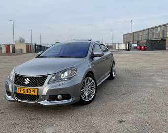 Kizashi 2.4 Sport