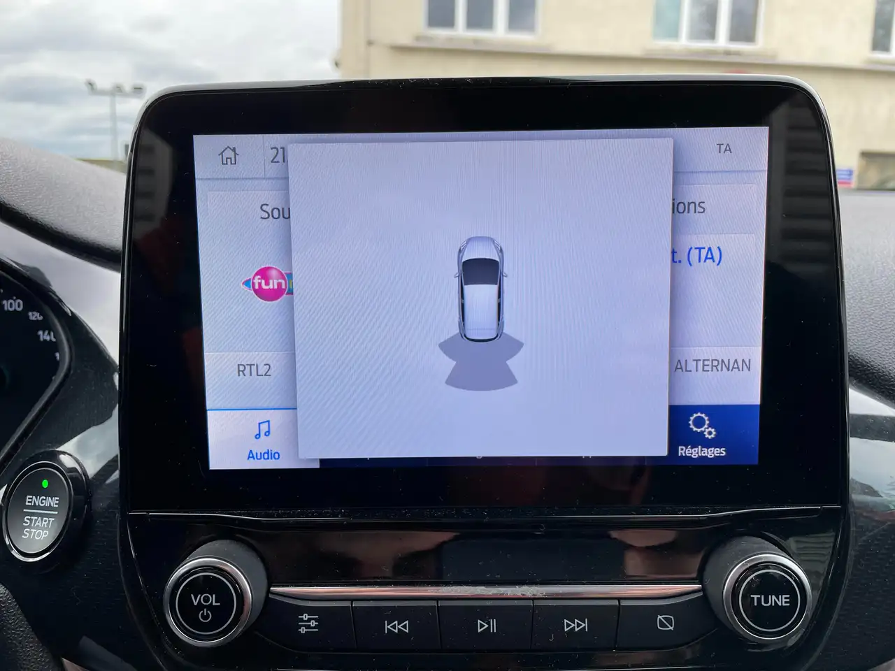 Ford Fiesta Active — photo 12