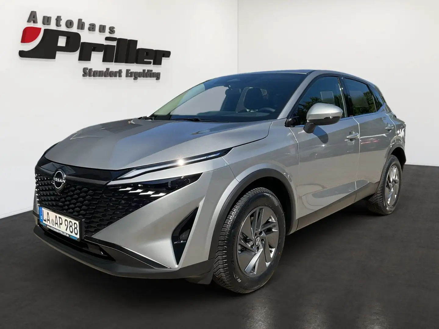 Nissan Qashqai 1.3DIG-T Acenta *PDC/CARPLAY/LED* Argento - 1