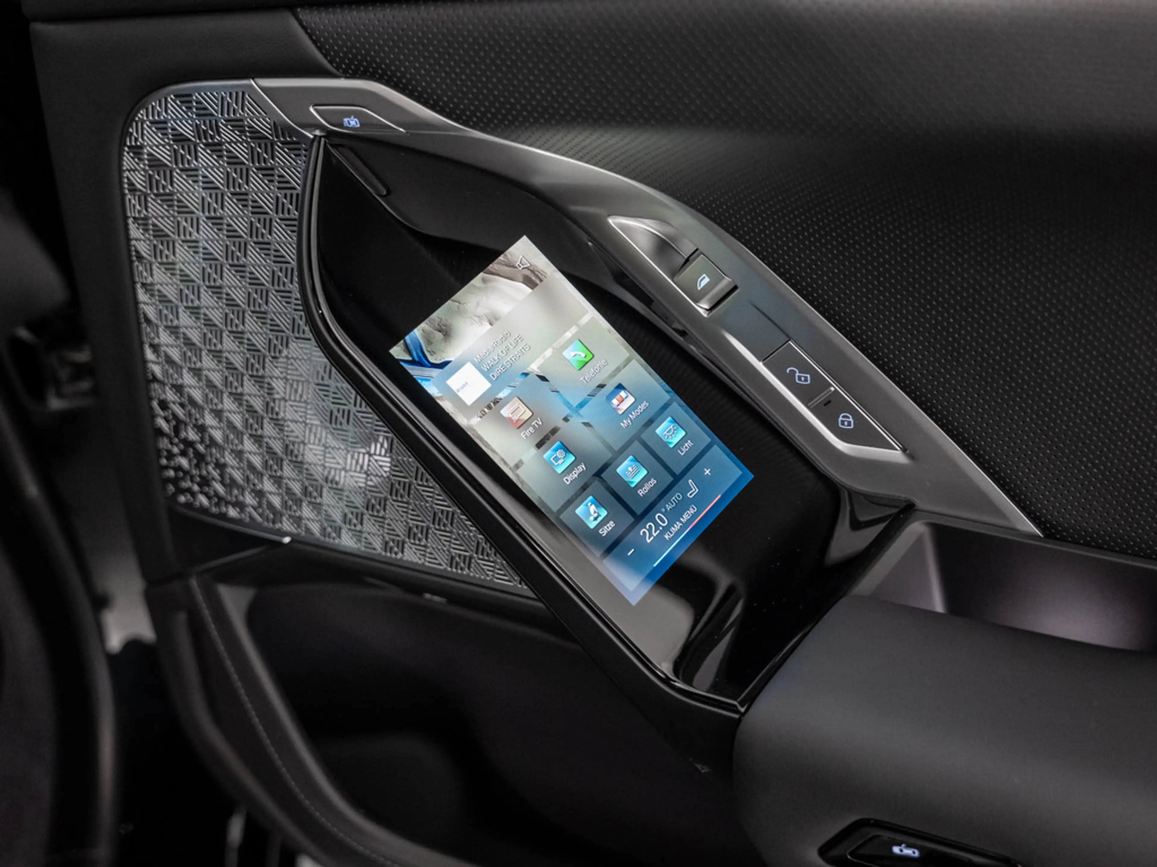 BMW i7 60 xDrive M-Sport Pro PANO AHK 360° ACC — photo 10