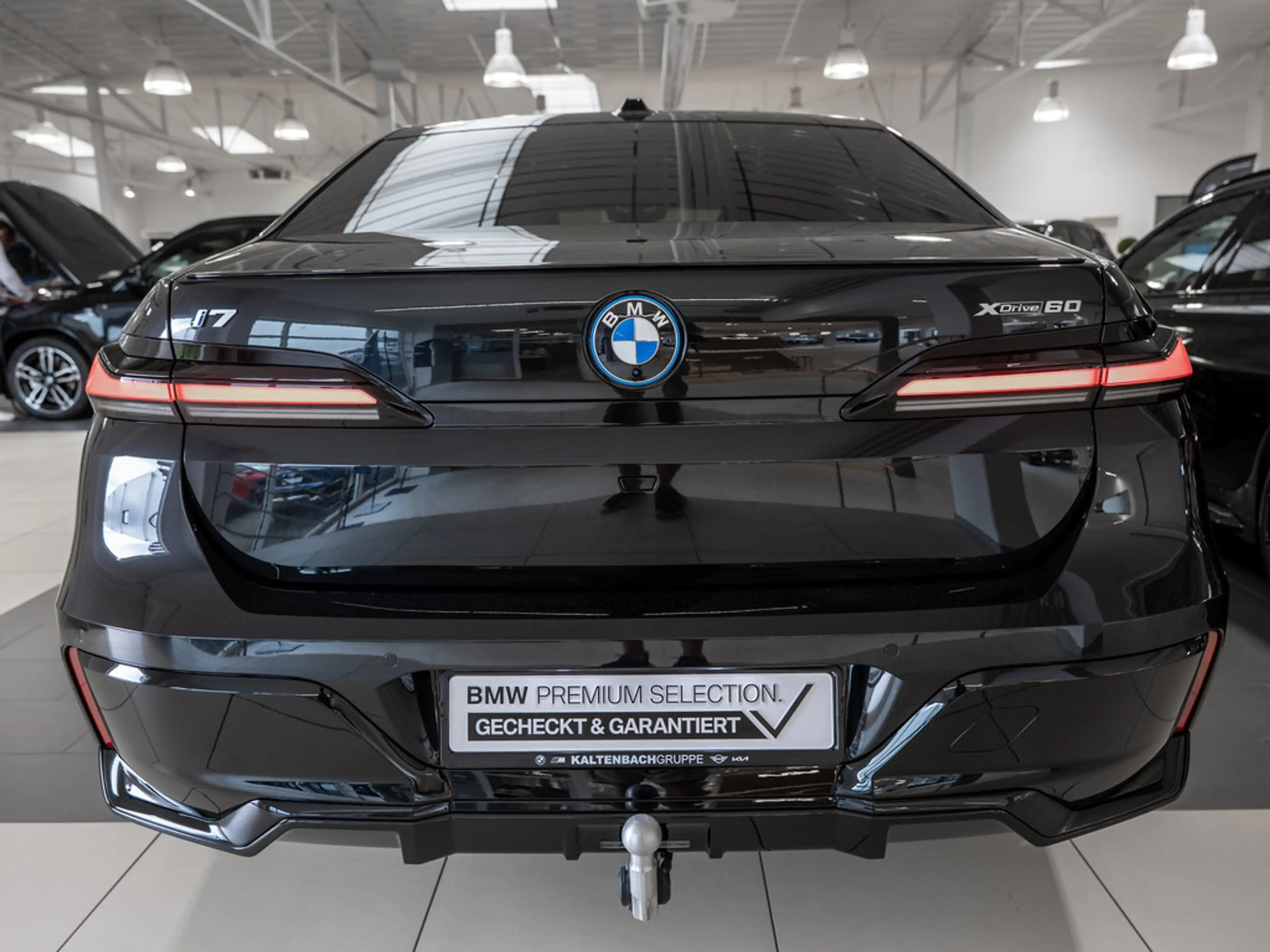 BMW i7 60 xDrive M-Sport Pro PANO AHK 360° ACC — photo 6