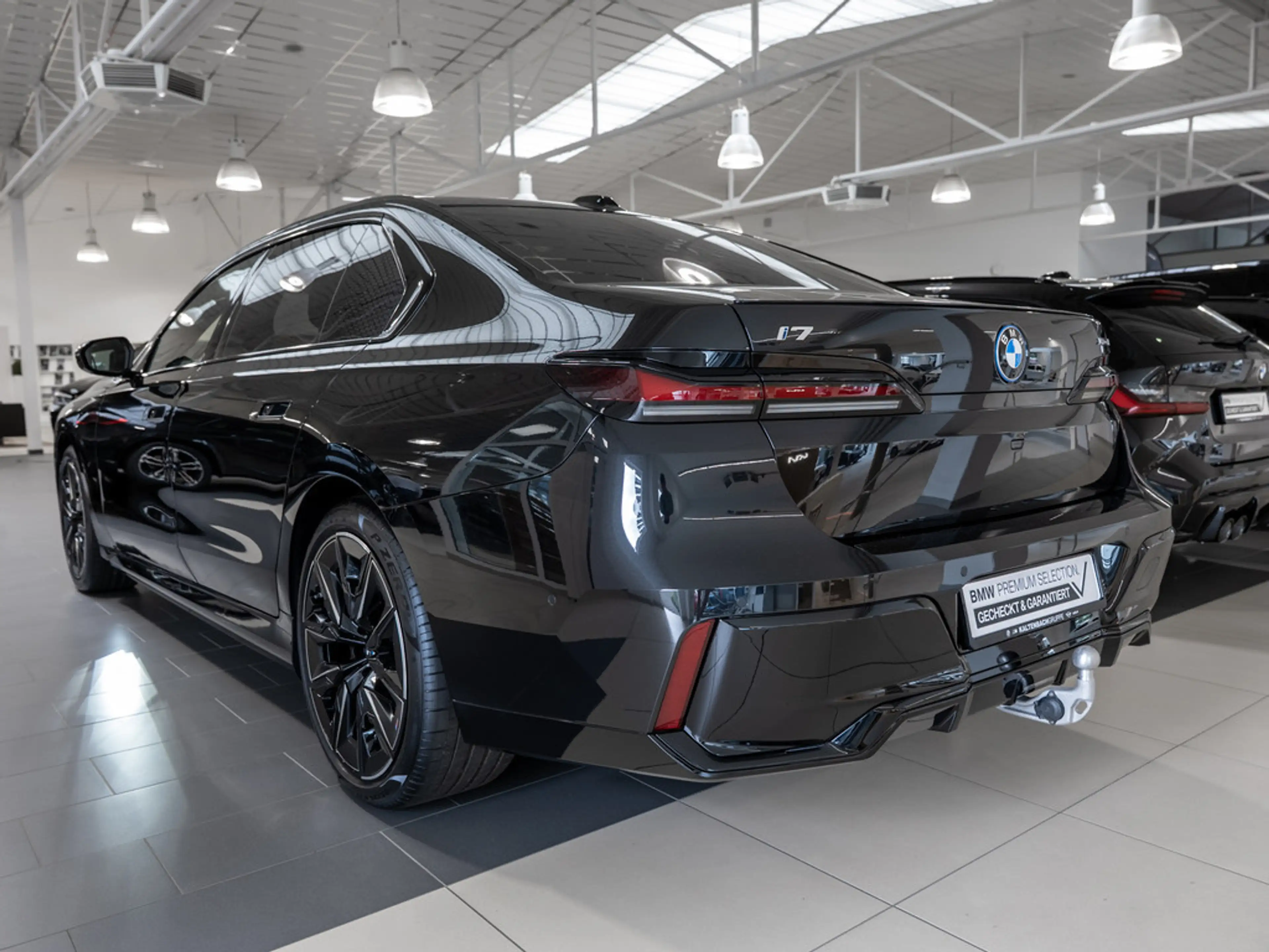 BMW i7 60 xDrive M-Sport Pro PANO AHK 360° ACC — photo 7