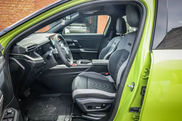 Jeep Compass view 11